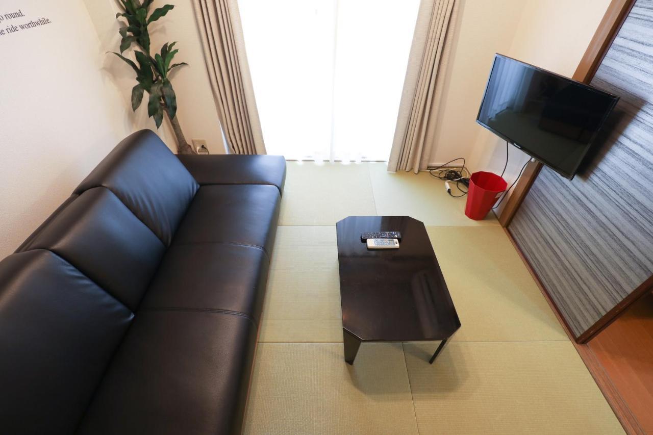 Fukuoka Condominium * Fukuoka (Fukuoka)